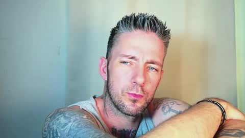 Snapshot of skylarrgrey chatting on June 2026 06:18:02 PM SkylarGrey online show from June 2026 06:18:02 PM