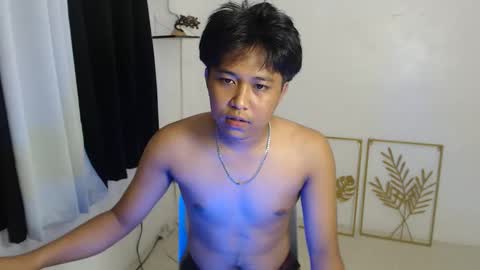 Snapshot of skyler_twinkx chatting on April 2026 07:13:02 AM Skyler online show from April 2026 07:13:02 AM