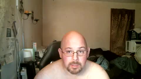 Snapshot of slavejim518 chatting on January 2025 06:31:02 AM slavejim online show from January 2025 06:31:02 AM