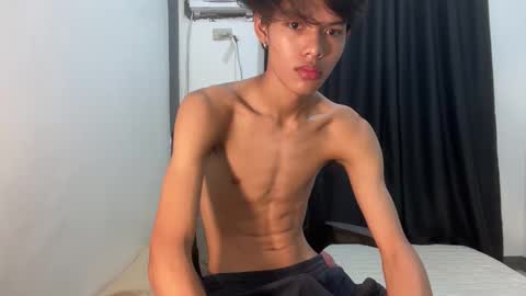 slim_sensation online show from November 2025 05:02:01 PM