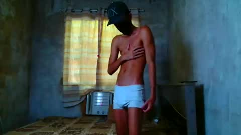 Snapshot of slimdestroyer chatting on February 2026 10:40:01 AM slimdestroyer online show from February 2026 10:40:01 AM