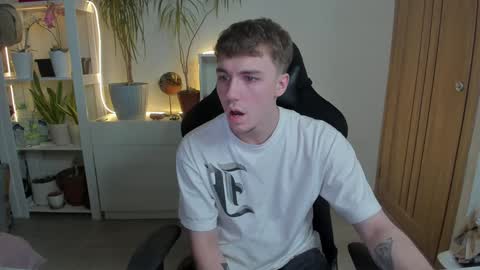 Mila online show from January 2025 04:23:02 PM