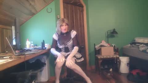 slutjennifertransxx online show from September 2025 02:00:02 AM
