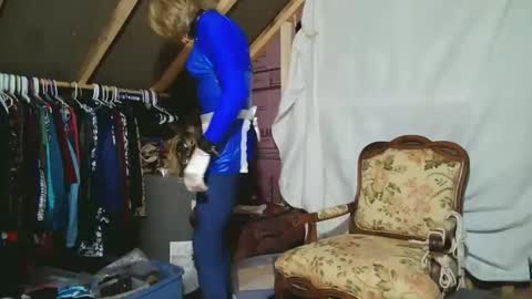 slutjennifertransxx online show from November 2025 04:05:01 AM