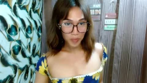 Snapshot of slutqueen_raz chatting on July 2026 12:48:01 AM Raz online show from July 2026 12:48:01 AM