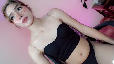Snapshot of slutty_rose69 chatting on April 2026 09:19:01 PM slutty_rose69 online show from April 2026 09:19:01 PM