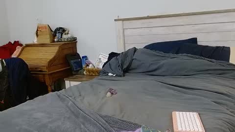 Rachel Lawrence online show from February 2025 03:00:02 AM