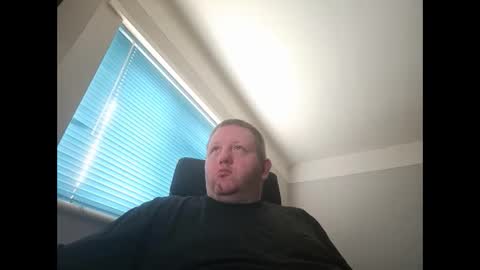 smallone19832 online show from February 2025 10:37:02 AM