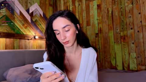 Elizabeth online show from February 2026 02:17:02 AM