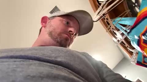 smokeymt420 online show from April 2026 10:23:02 PM