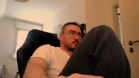 AllDayIDream online show from January 2025 10:20:02 AM