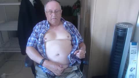smoothmutton online show from May 2026 01:50:02 PM