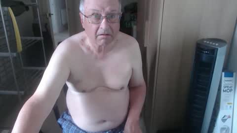 smoothmutton online show from May 2026 09:36:01 AM