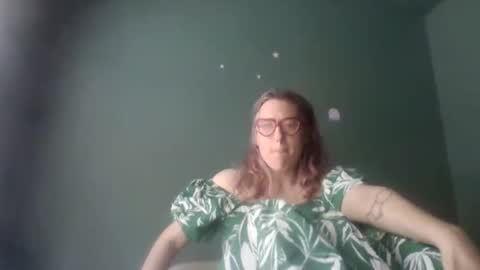snack05 online show from May 2026 06:27:01 PM