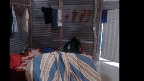 snakeguy08 online show from April 2026 12:33:02 PM