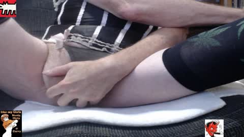 kitten online show from April 2026 04:48:01 PM