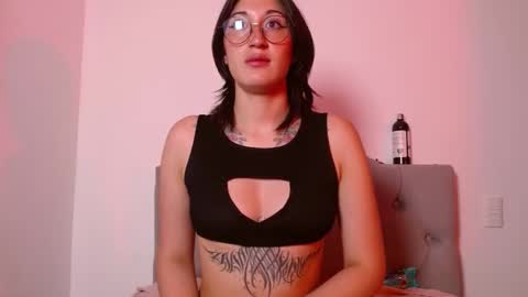 IG     OF red moonn online show from February 2025 03:19:01 PM