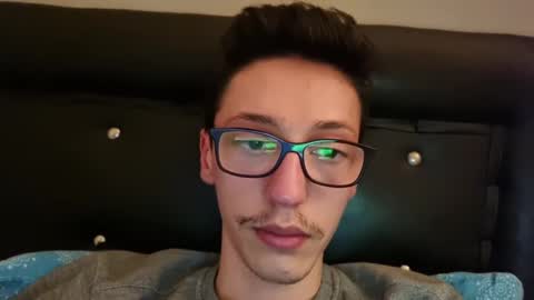 snow_white19353 online show from December 2024 05:42:01 PM