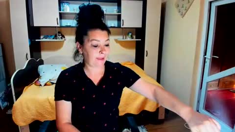 Snapshot of soffy_skye chatting on June 2026 05:10:02 AM Soffy online show from June 2026 05:10:02 AM