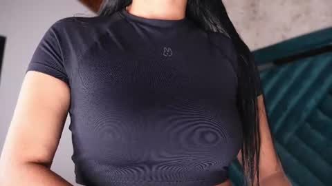 Snapshot of sofi_moreno chatting on June 2026 11:23:01 AM Sofi online show from June 2026 11:23:01 AM