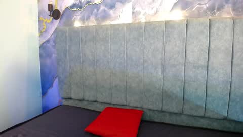 Susy online show from March 2026 09:07:02 PM