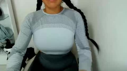 sofia vene  online show from April 2026 03:29:01 PM