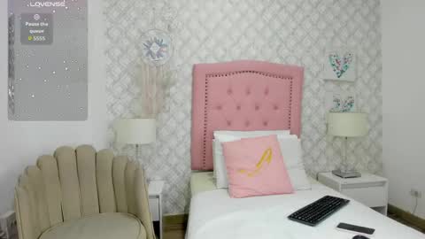 Snapshot of sofia_martinez9 chatting on May 2026 07:11:02 PM sofia_martinez9 online show from May 2026 07:11:02 PM