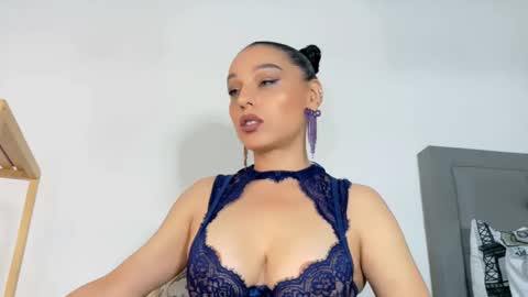 laura online show from June 2026 03:07:01 AM
