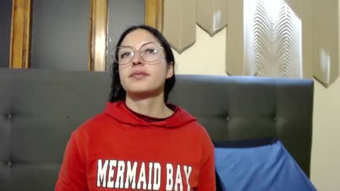 Sofa online show from September 2025 11:15:01 AM