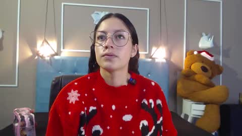 Sofa online show from November 2025 11:14:01 AM