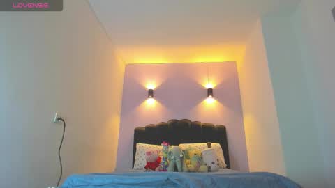 Sofia online show from November 2025 02:21:01 AM