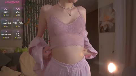 Sofia Help me overcome shynes with 100 thumbs up online show from November 2025 08:22:01 PM