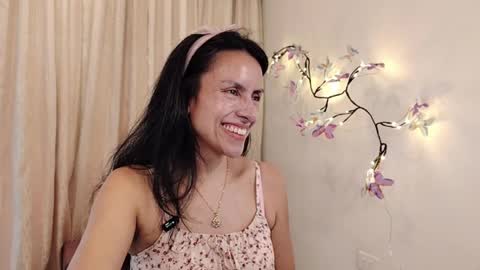 Sofi Bella online show from April 2026 07:11:01 PM