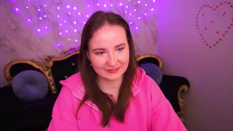 Sofie online show from March 2026 02:13:01 PM