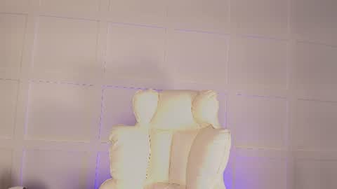 Snapshot of sofly_s chatting on June 2026 11:47:02 AM Sofi online show from June 2026 11:47:02 AM
