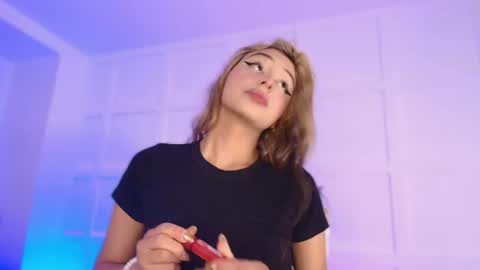 Snapshot of sofly_s chatting on June 2026 11:55:02 AM Sofi online show from June 2026 11:55:02 AM