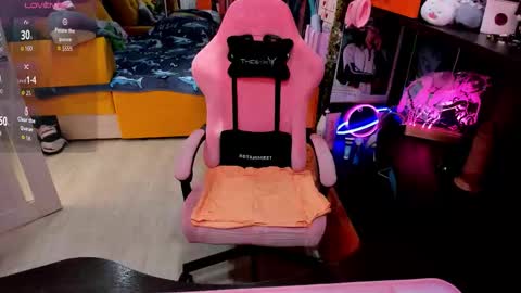 Sofie online show from March 2026 04:18:01 AM