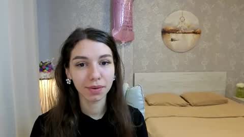 Kelly online show from June 2026 01:17:02 PM