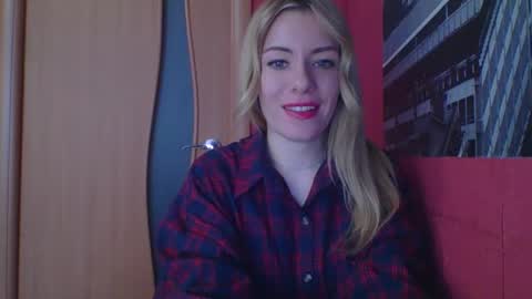 softy_aura online show from April 2026 02:52:02 PM