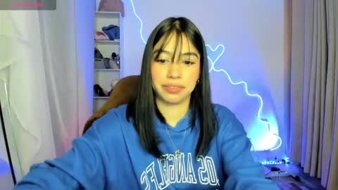 Snapshot of sol_lunaa23 chatting on May 2026 01:00:01 AM sol online show from May 2026 01:00:01 AM