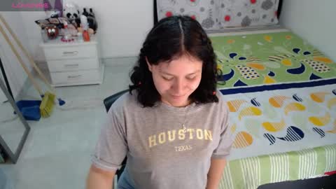 sonialatin69 online show from April 2026 01:22:02 PM