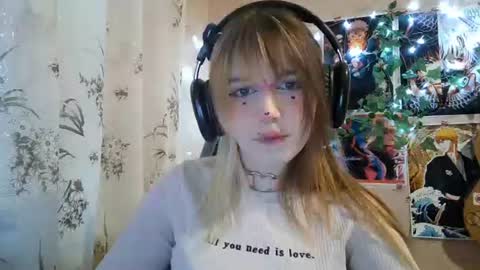 Snapshot of sonwosick chatting on July 2026 03:27:02 PM Mila online show from July 2026 03:27:02 PM
