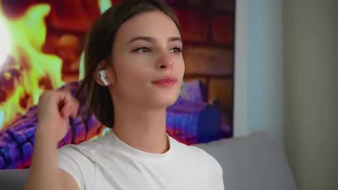 Eva 3 online show from October 2025 09:13:02 AM