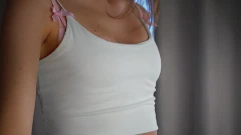 Eva 3 online show from October 2025 09:54:02 AM