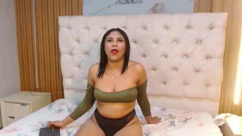 sonyasmithfon online show from May 2026 06:00:01 AM