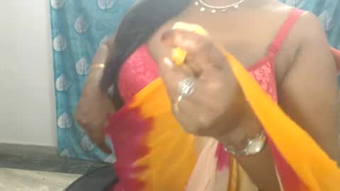 Snapshot of sophia_indian chatting on June 2026 04:39:02 AM Sophia Tamil online show from June 2026 04:39:02 AM