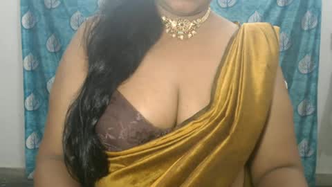 Snapshot of sophia_indian chatting on June 2026 04:52:02 AM Sophia Tamil online show from June 2026 04:52:02 AM