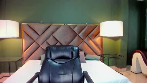 Snapshot of sophia_loreenn chatting on February 2026 01:31:02 PM Sofia online show from February 2026 01:31:02 PM