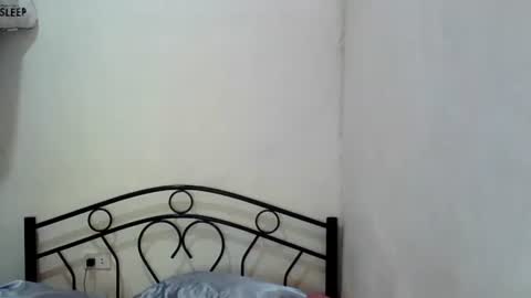 sophialaurel online show from December 2025 04:40:02 AM