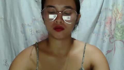 sophie_193 online show from May 2026 05:31:02 PM